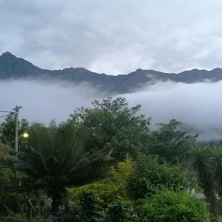 Aanhuizen Guest House スウェレンダム エクステリア 写真
