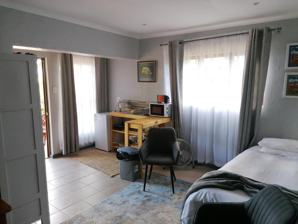 Aanhuizen Guest House スウェレンダム エクステリア 写真